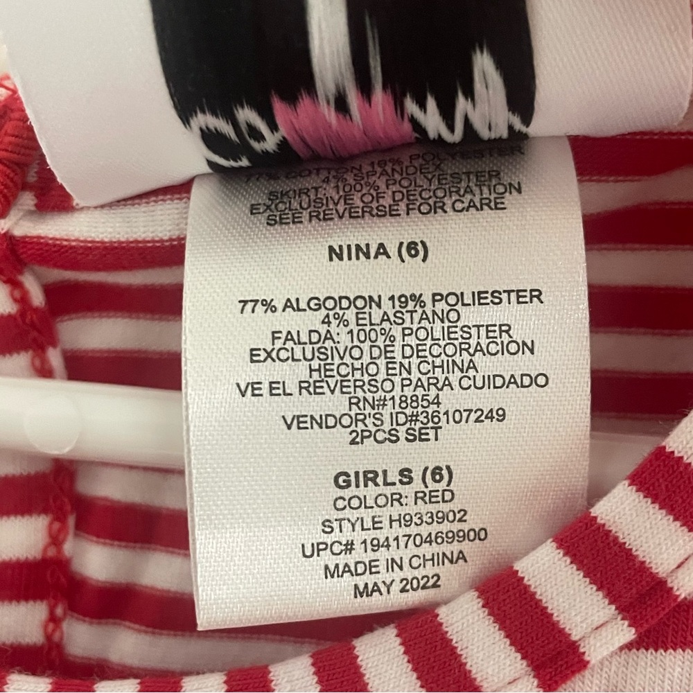 Santa 🎅🏼 Dress 👗 Girls, Size 6, Used - Picture 3 of 6